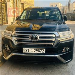 تۆیۆتا لاند کروزەر